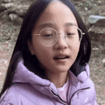 뉴진스 민지 닮은 시골 여자애.<b>gif</b>