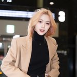 오늘자 레전드인 <b>류진</b> 공항사진
