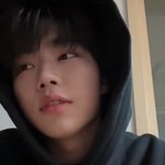 손이 무지막지하게 큰 남돌