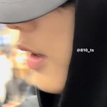 한<b>태산</b> 입술 귀여워