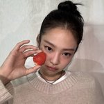 블핑 제니랑 아이브 레이 딸기 <b>포카</b>