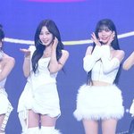 오늘 에스파 <b>의상</b>