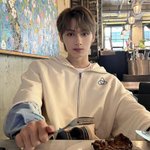 세븐틴 <b>준이</b> 왜 비쥬얼로 안알려진거임