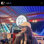 이지아 김고은 로제 셋이 어디 <b>놀러</b> 갔나봐