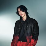 루이비통 공계에 온 라이즈 사진