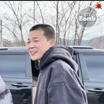 [군대] <b>우와</b> 지민 잘생겼다 ㅋㅋ