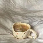 요즘은 또 <b>투박</b>한 게 힙해보이더라?