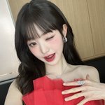 장원영 손까지 이쁘진않네