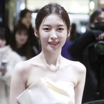 [댓글부탁해] <b>아린</b>,아이린은 어깨 좁은데
