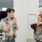 사랑은......<b>자해</b>다.............