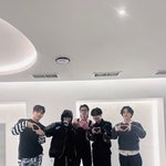 [트레저] 얘들아 ㅅㅋㅇ형님 오신거 <b>간지</b>아니냐