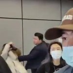 <b>보넥</b>도 경호원 고소해야됨