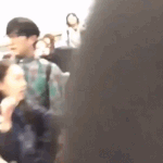 <b>유구</b>한 매니저 경호원들이 여성팬들 때리는 짤 보고가