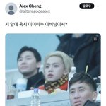 엄마가 옷 좀 사입으라는데 <b>심각</b>하냐