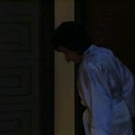 죽은 연기하는 멍배우