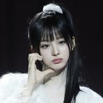 <b>설윤</b> 진짜 조오오오오온나 이쁘다....