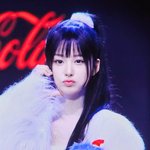 <b>설윤</b> 진짜 미쳤나봐 사람 아닌 것 같은데