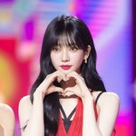 에스파는 <b>연말</b>마다 아줌마처럼 헤메코하네
