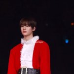 앤톤 <b>산타</b>복 봤냐..