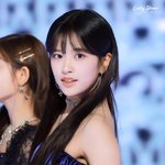 먼저 데리고 가는 영화계가 <b>승리자</b>다