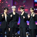 <b>SBS</b> 가요대전 남돌 레드카펫 모음