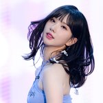 <b>이</b> 여돌 덕분에 내가 매일 <b>눈</b> 호강해