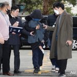 협박' 20대 여성 인천지법 출석 구속<b>심사</b> 출석…아기 안고 묵묵부답