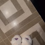 [댓글부탁해] 슬리퍼 삿는데 스토리에 <b>얼리</b>먄 이상해??