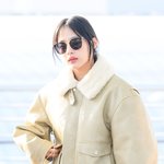 오늘 아침 뉴진스 <b>출국</b> 기사사진