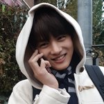 <b>포브스</b> 선정 떡볶이 코트가 잘 어울리는 신인 남돌 1위