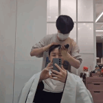 <b>호비</b> 머리 깎아주는 지민이ㅋㅋㅋ