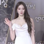 진짜 오늘 이성경 ㅈㄴ이쁘다