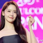 오늘자 <b>APAN</b> 스타 어워즈 윤아 얼굴...