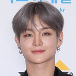 어두운데서 <b>화장</b>하면 이렇게됨
