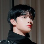 데뷔 7년 만에 엄마한테 피어싱 허락 받은 아이돌