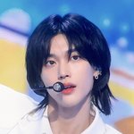 원빈이 요즘 남<b>돌중</b>에 제일 잘생긴듯