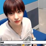 <b>이날</b> 앤톤 귀여운듯