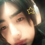 자고로 아이돌이라면 '<b>흑발</b>'을 잘 해야지