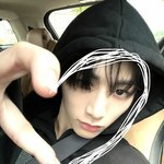 <b>태산</b>이랑 성훈 ㅈㄴ닮앗지않냐