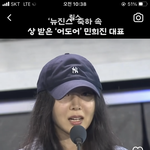 솔직히 이건 너무 <b>설정</b>이다