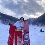 일본에서 <b>화제</b>인 스노보드 성인식