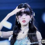 장원영 팔에 <b>솜털</b>