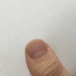 ㅎㅎ<b>엄지</b>손톱 연장했다