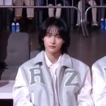 <b>원빈</b> 머리 완전 단발이네