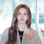 눈 씻고 찾아봐도 현실에는 <b>없음</b>
