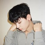 이게 <b>SNS</b>용 일상 사진인지 화보인지