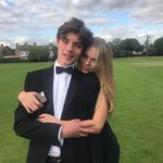 성찬이랑 루이스<b>패트리지</b>랑 닮지 않았냐