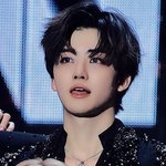 나<b>재민</b> 살 찌긴 무슨 ㅈㄴ 잘생김