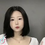 얘 <b>몸매</b> 개이쁘지 않음?