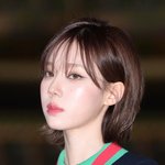 [19] 윈터 보면 느끼는게 여자 <b>두상</b> 작은게 ㅈㄴ 중요한듯..